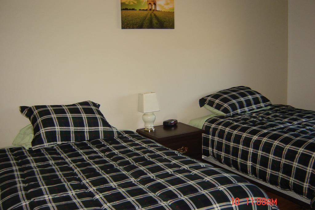 Midway Motel Radisson Szoba fotó